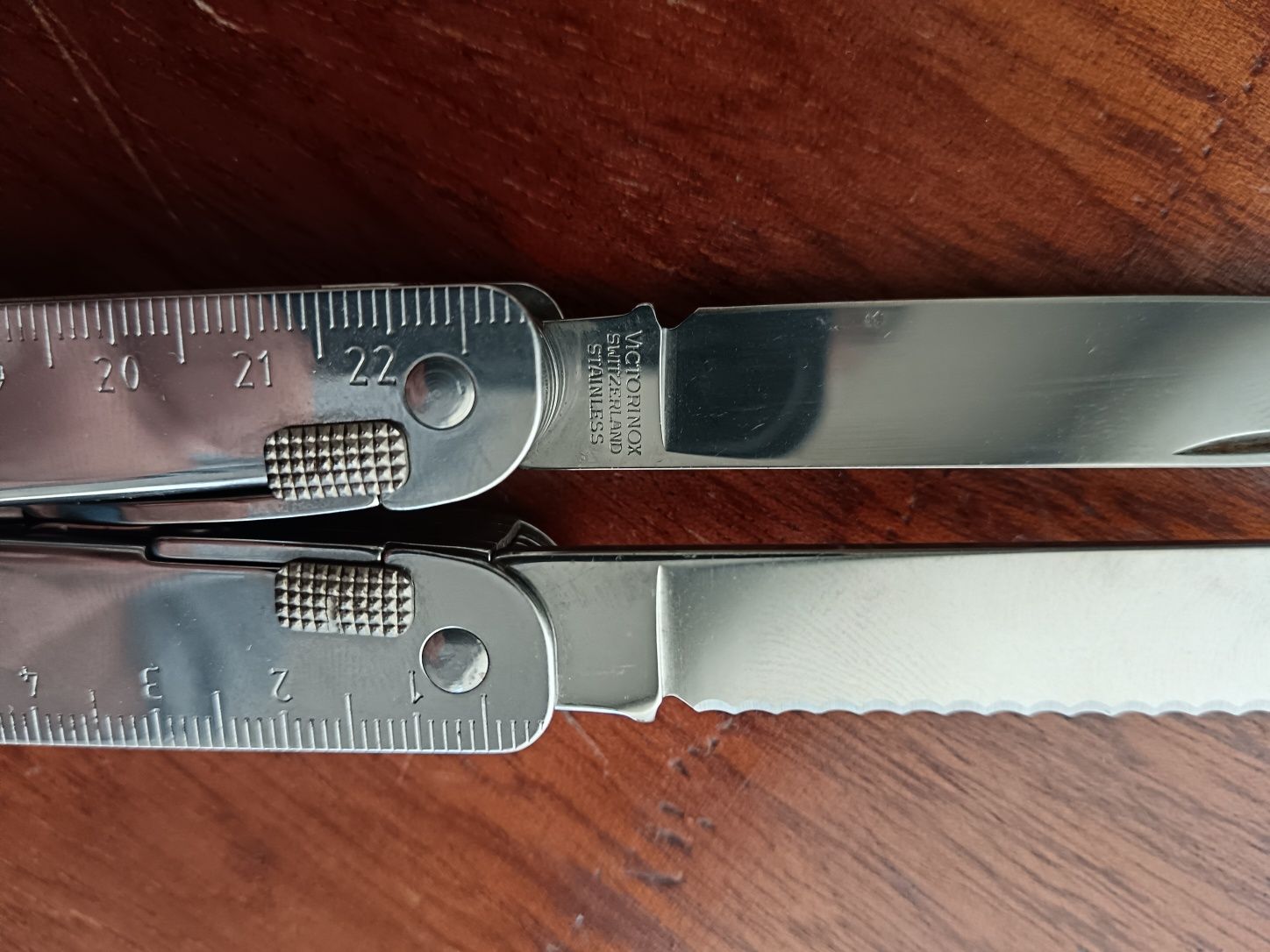 Ferramenta Victorinox Swiss Tool.
Tamanho grande.
Em estado