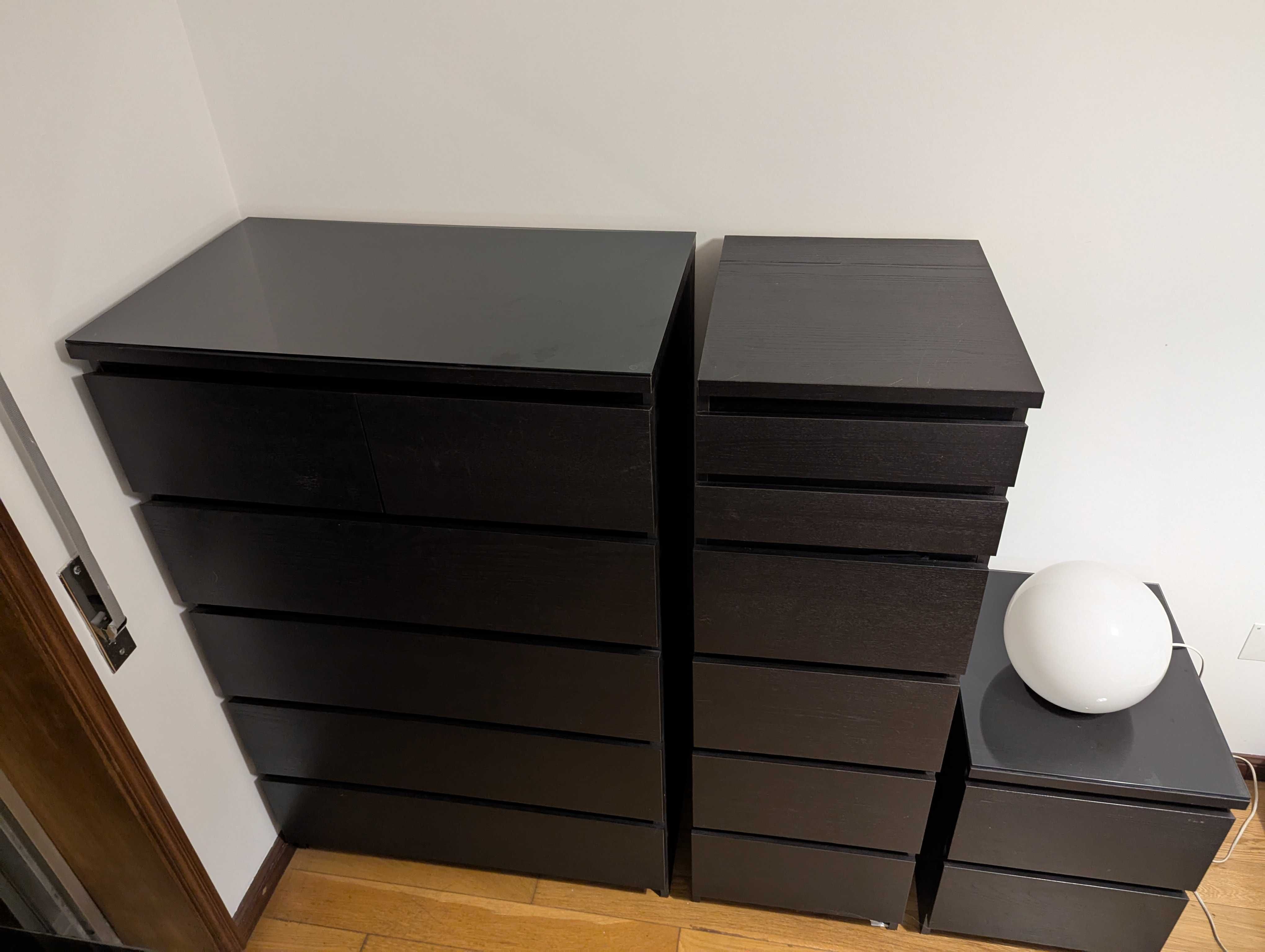 Mesa de cabeceira MALM (2 disponíveis)