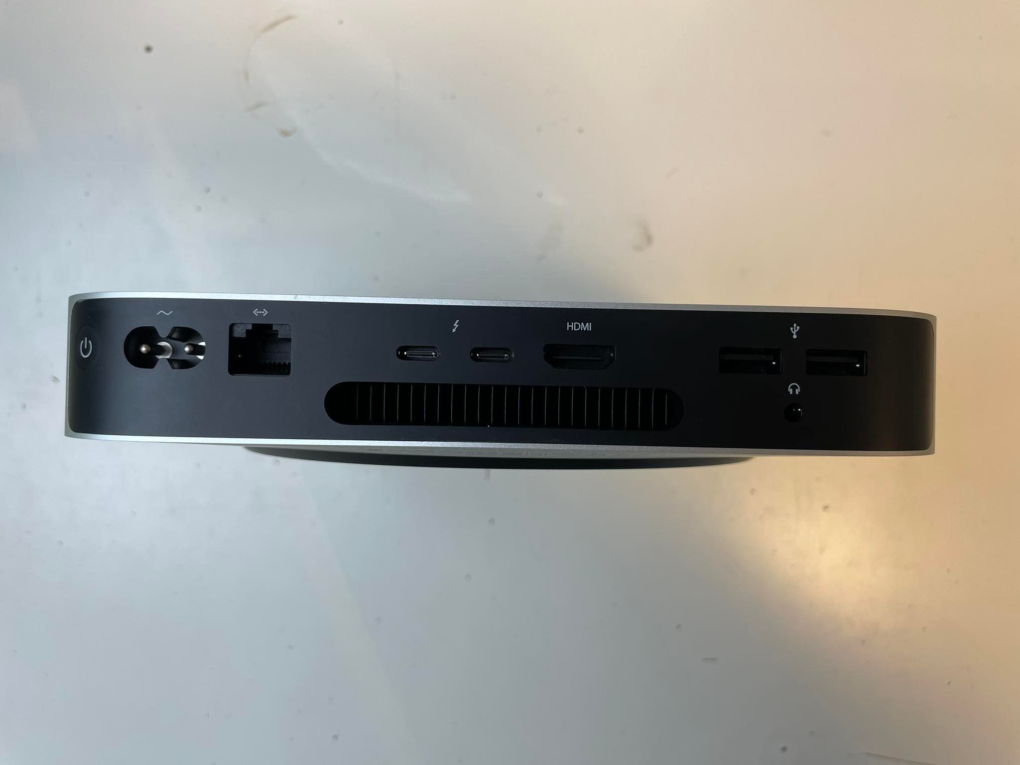 Apple Mac mini M1 A2348 z przeznaczeniem na części