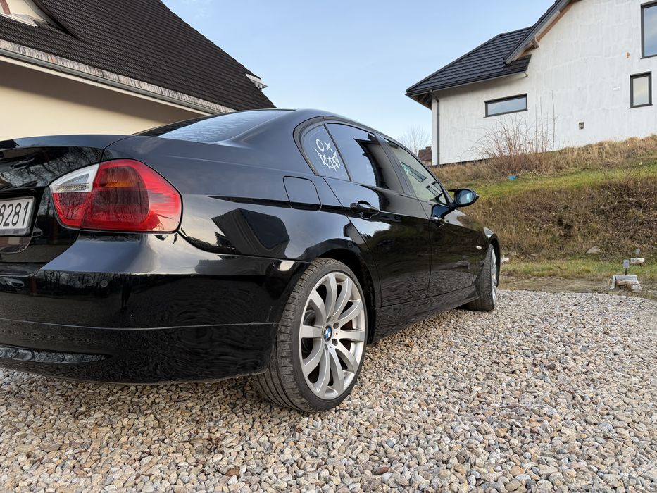 BMW E90 2.0diesel 143km