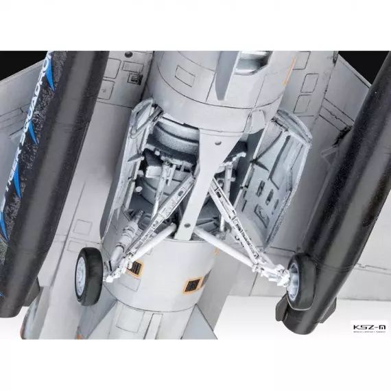 Model do sklejania F-16D Fighting Falcon