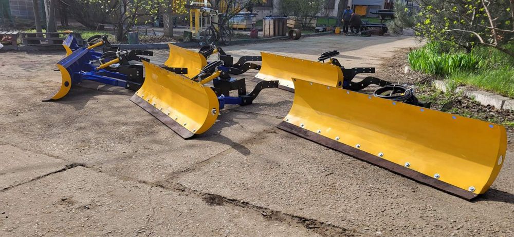 Відвал снігоприбиральний (отвал для снега) на МТЗ, ЮМЗ, Т-40 оборотный