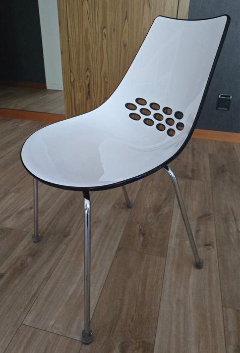 Sprzedam stół+krzesła Calligaris (zestaw)