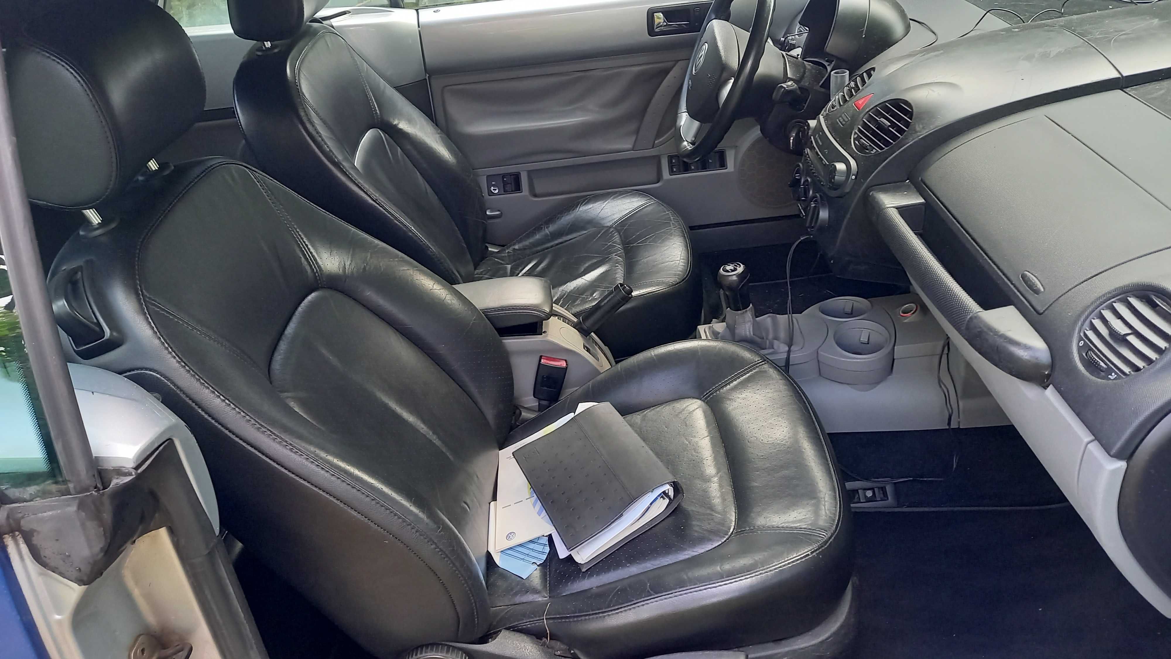 VW New Beetle cabrio 1.6 MPi benzyna Klima