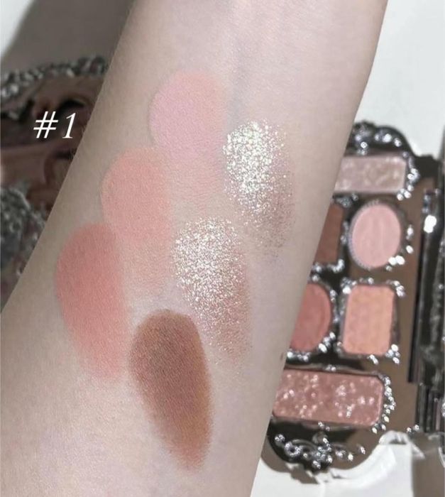 Тіні Flower Knows