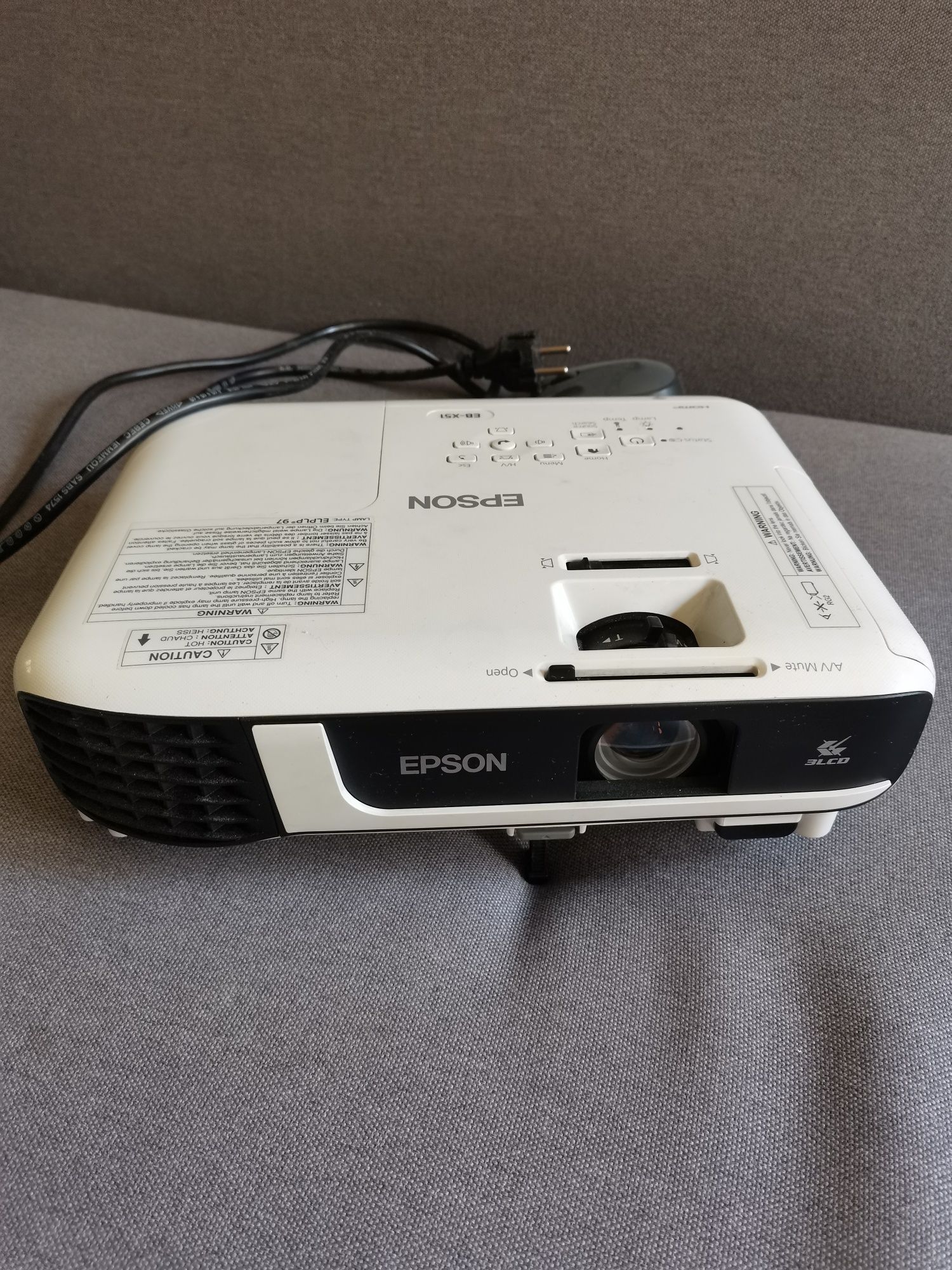 projektor epson EB-X51