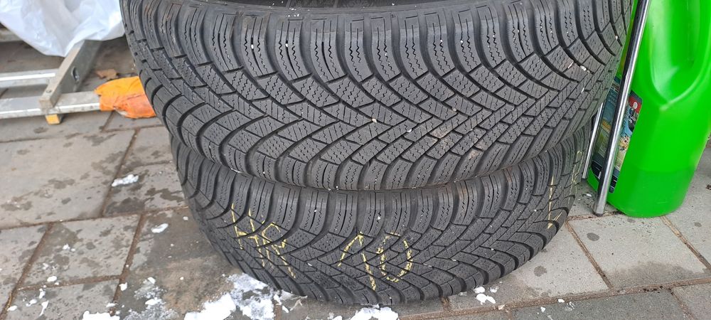 Felgi stalowe 16 5x112 z oponami Nexen 215/60r16