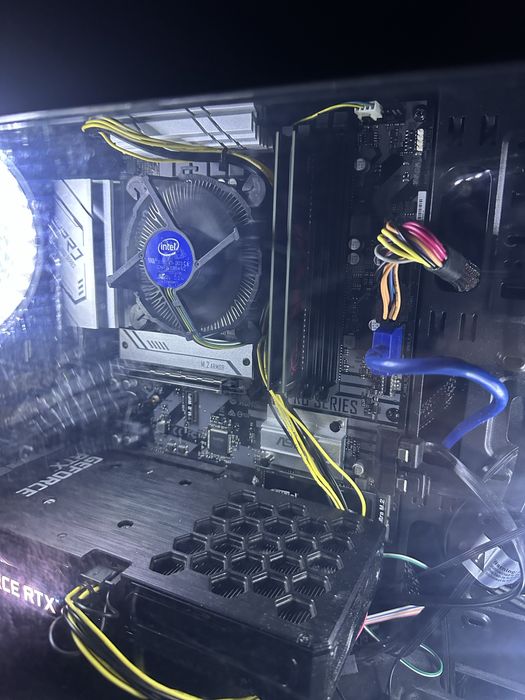 Процессор і5-10400f та мат. Плата asus b560m