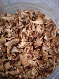 Сушені лісові лисички гриби чисті 73г