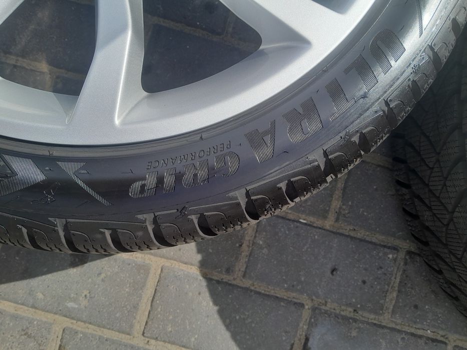 Jak nowe oryginalne 18calowe koła zimowe audi A4 b9 Goodyear 2023 8mm