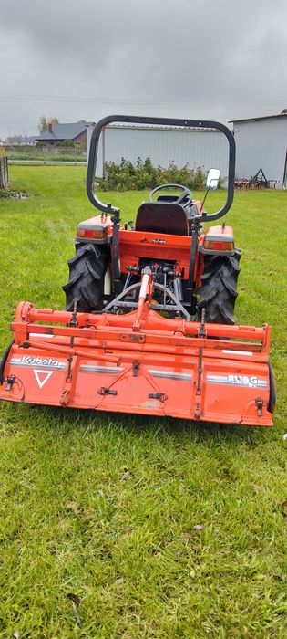 Traktor 4x4 25km Kubota rewers wspomaganie traktorek tur ciagnik