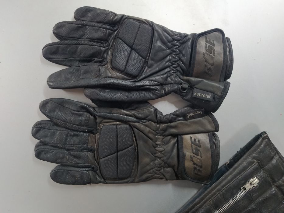 Rękawice motocyklowe BUSE skórzane.