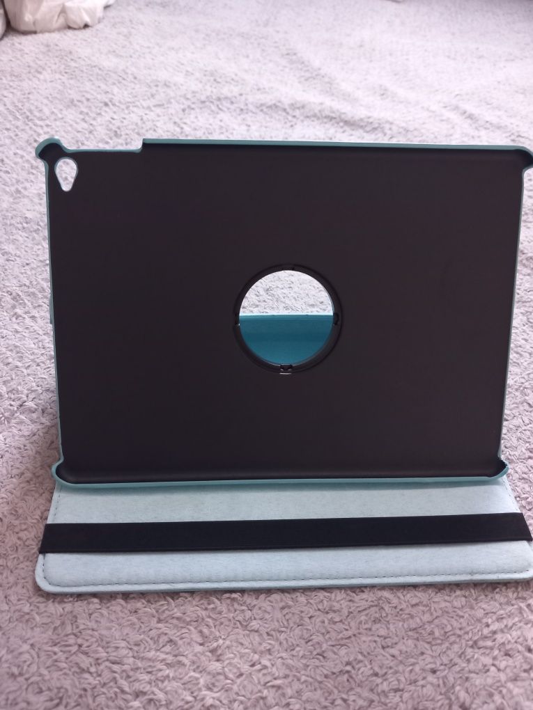 Pięknie nowe etui do tabletu