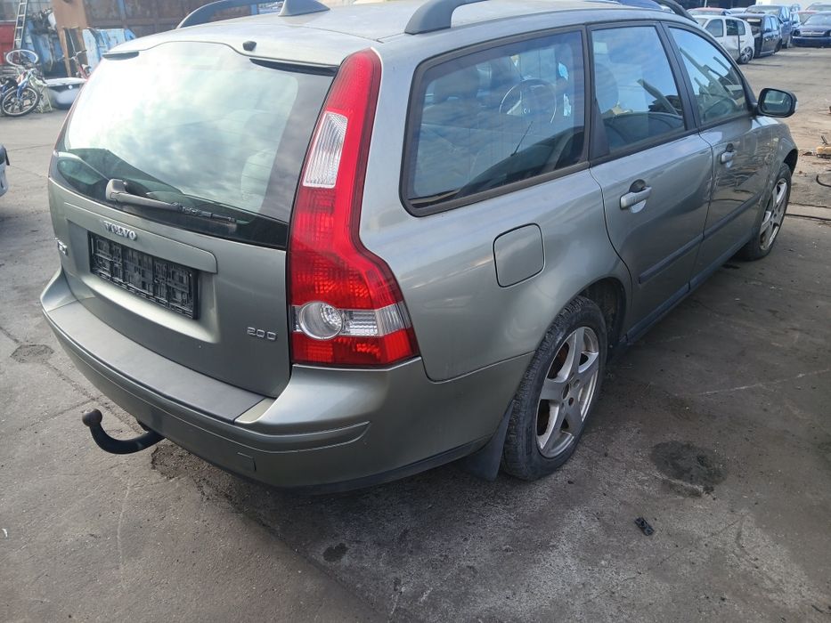 Volvo v50 maska I inne 2.0hdi