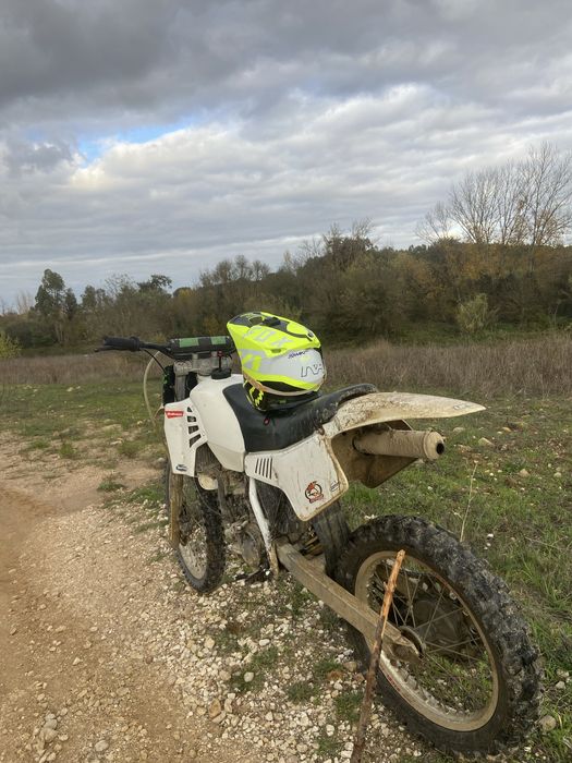 Mota de cross Husqvarna/ Cagiva edicao limitada