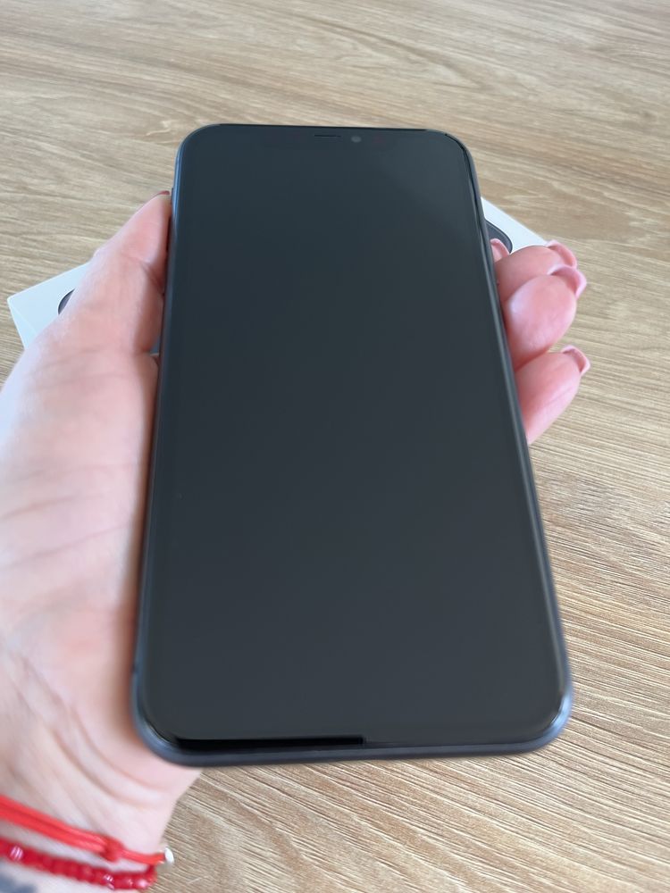 iPhone 11 stan idealny 64gb