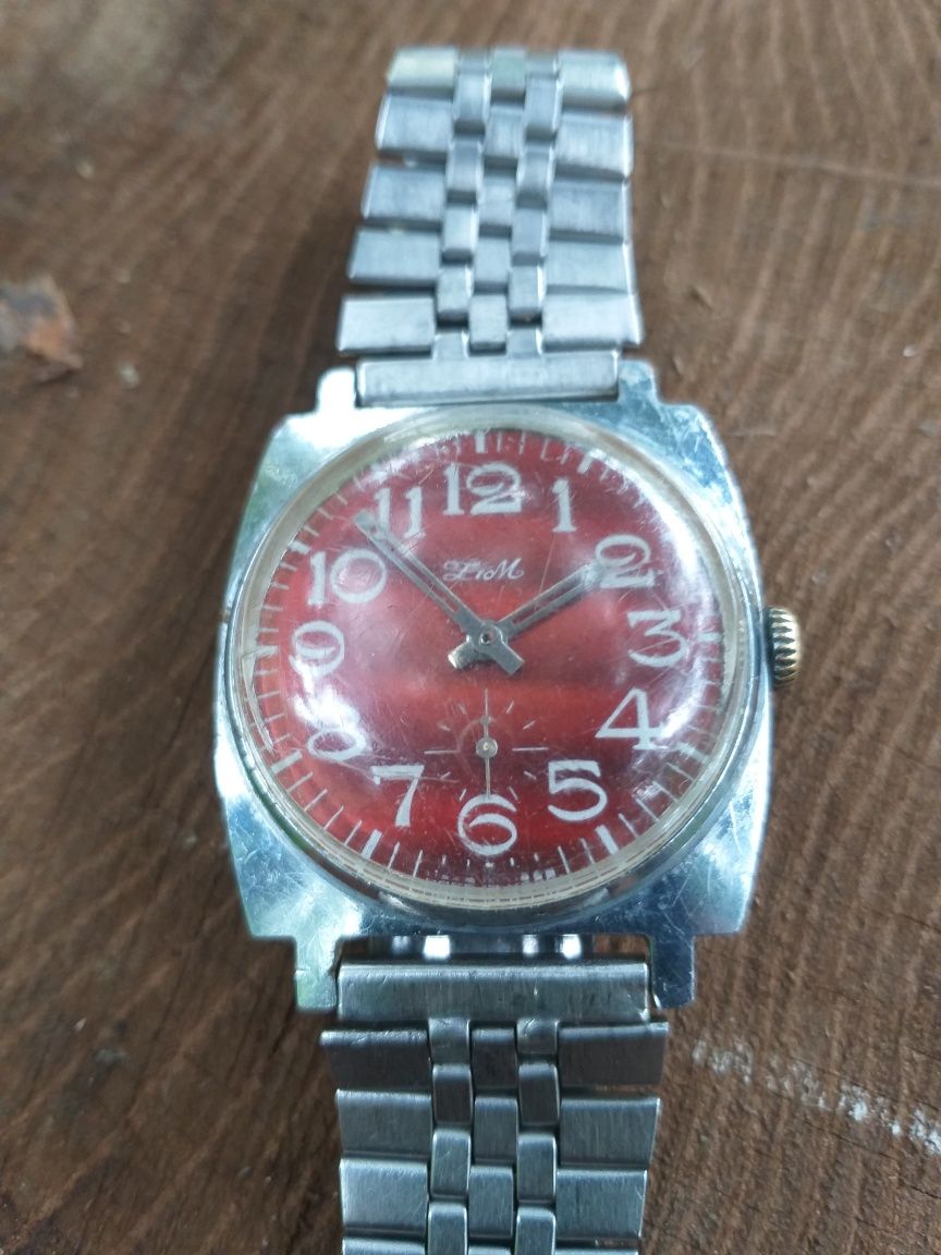 Stary zegarek mechaniczny Zim z subsekundą . Vintage.
