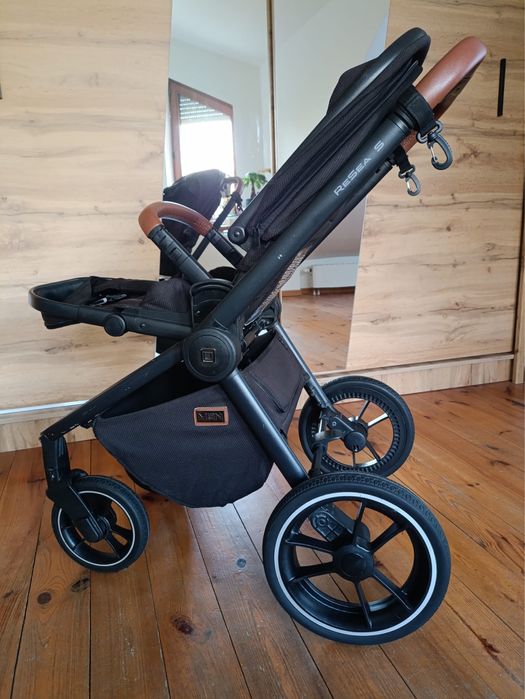 Wózek Moon Resea S czarny. Gondola i spacerowka