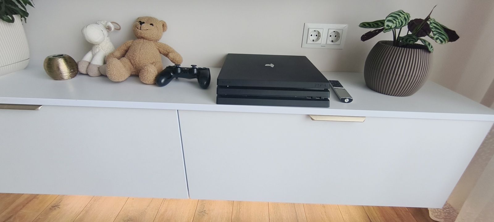 PlayStation 4 Pro 1Тб