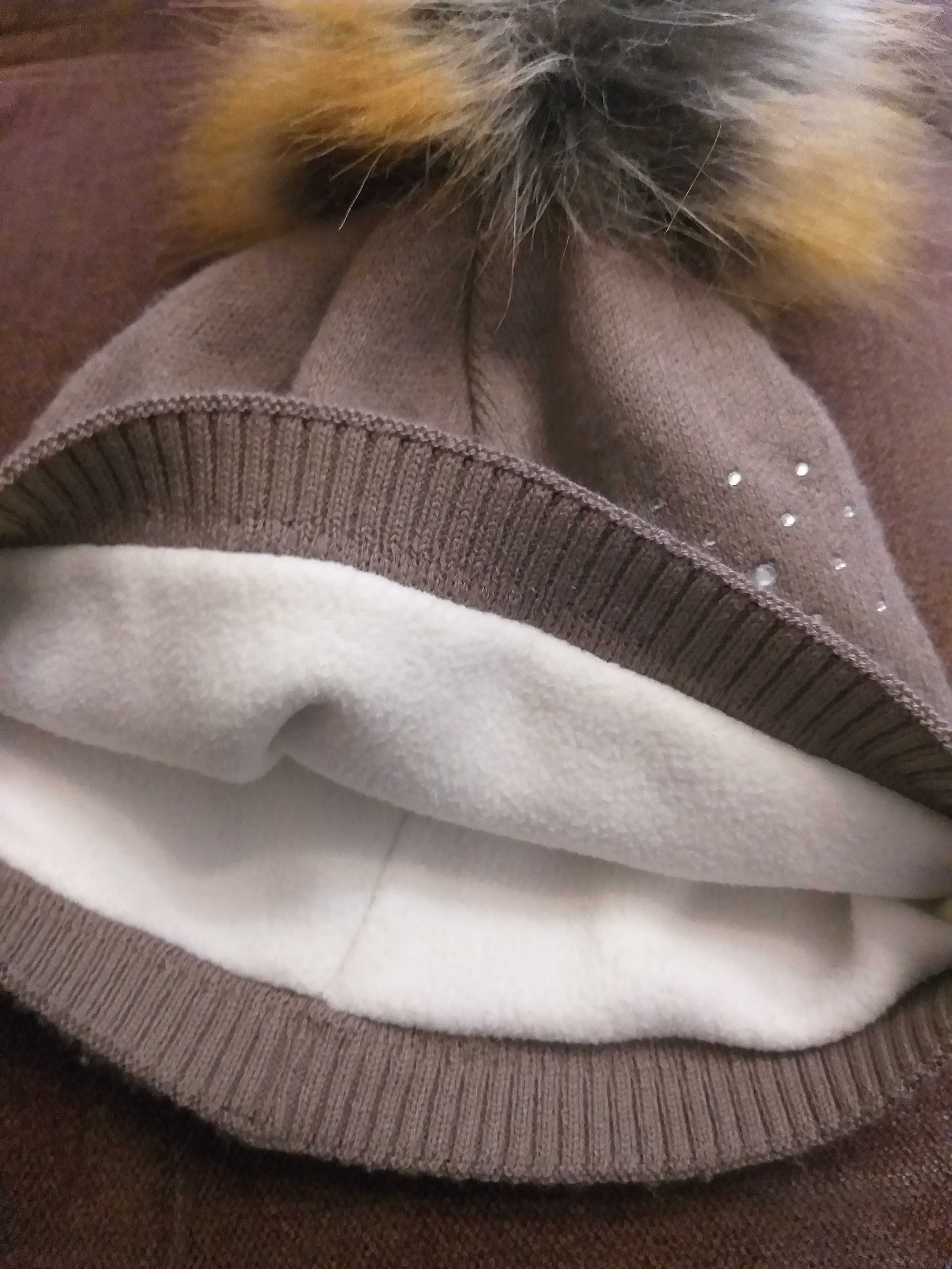 Zimowa czapka damska z pomponem, ciepła