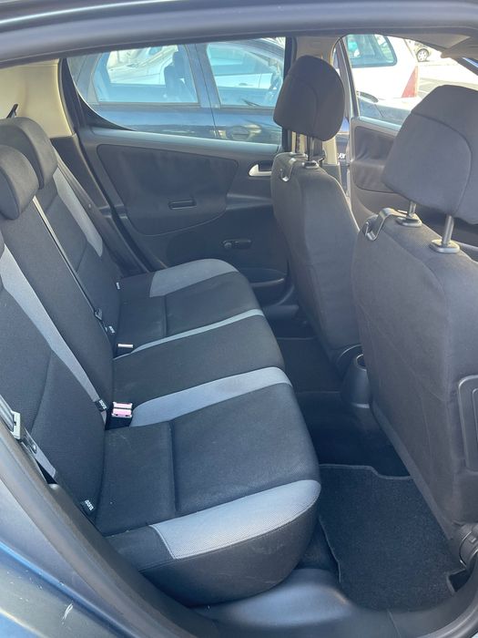 Peugeot 207 - ano de 2006