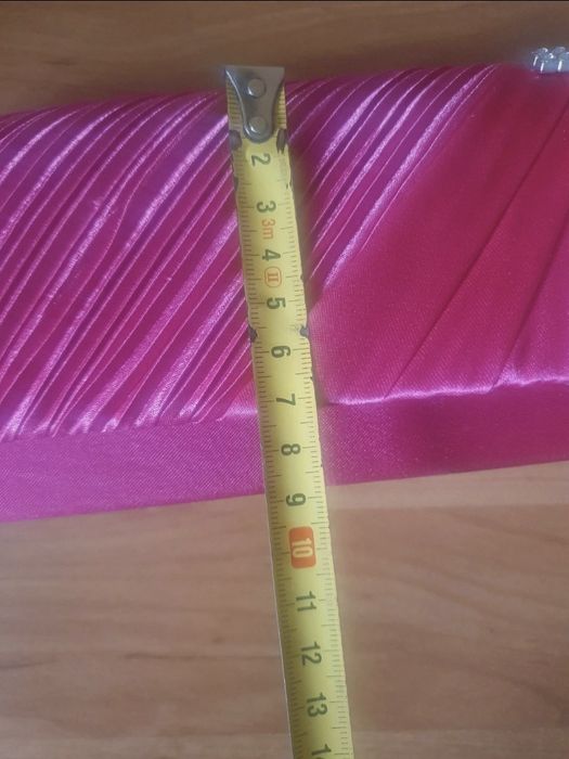 Różowa kopertówka