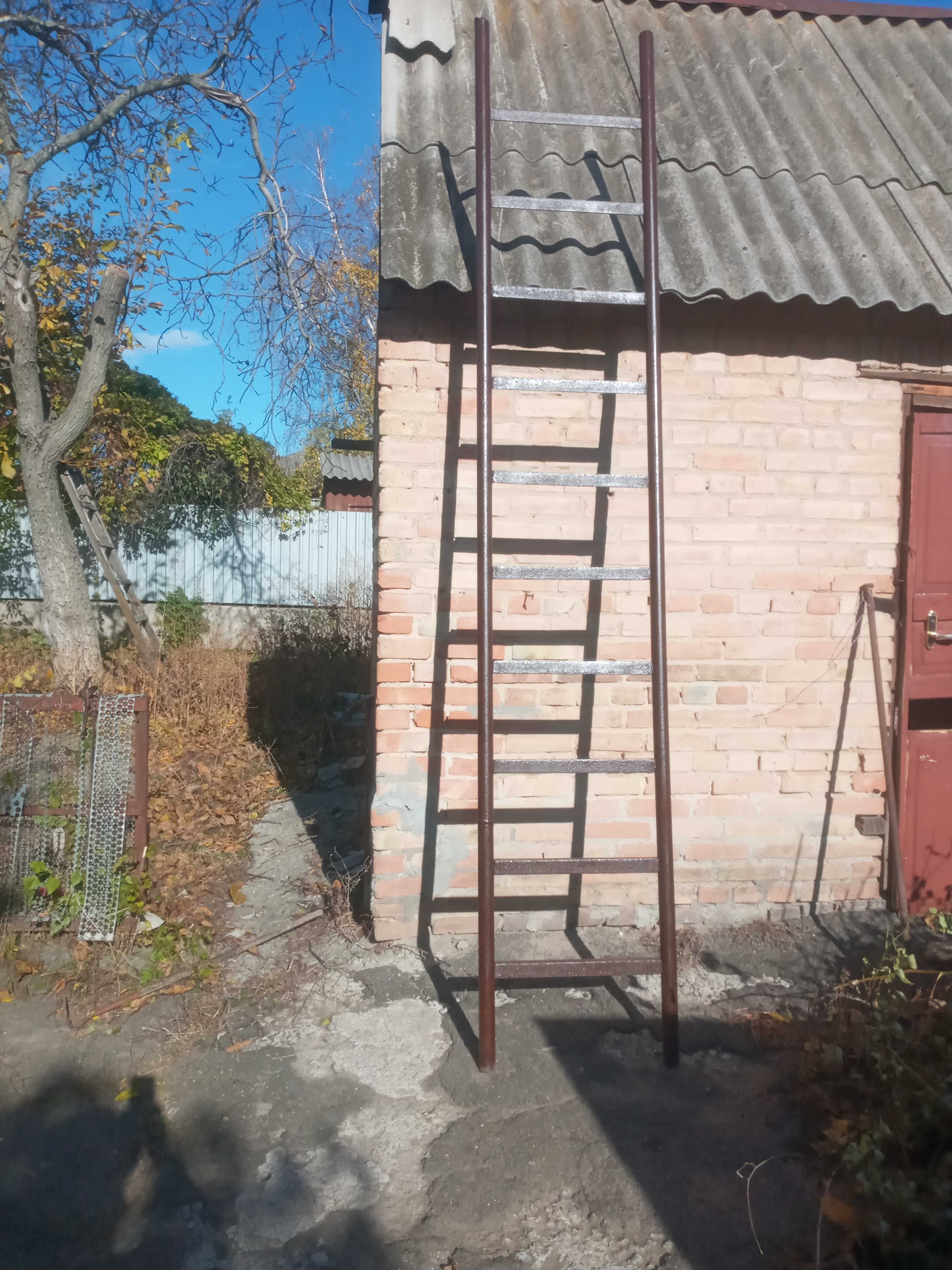 Продам лестницу железную