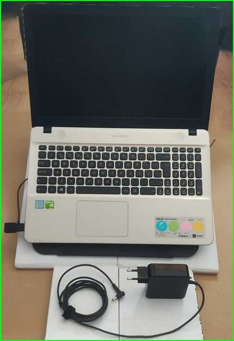 Portátil Asus 15.6' i7 - 16GB RAM - SSD 1TB | Oferta de base + Monitor