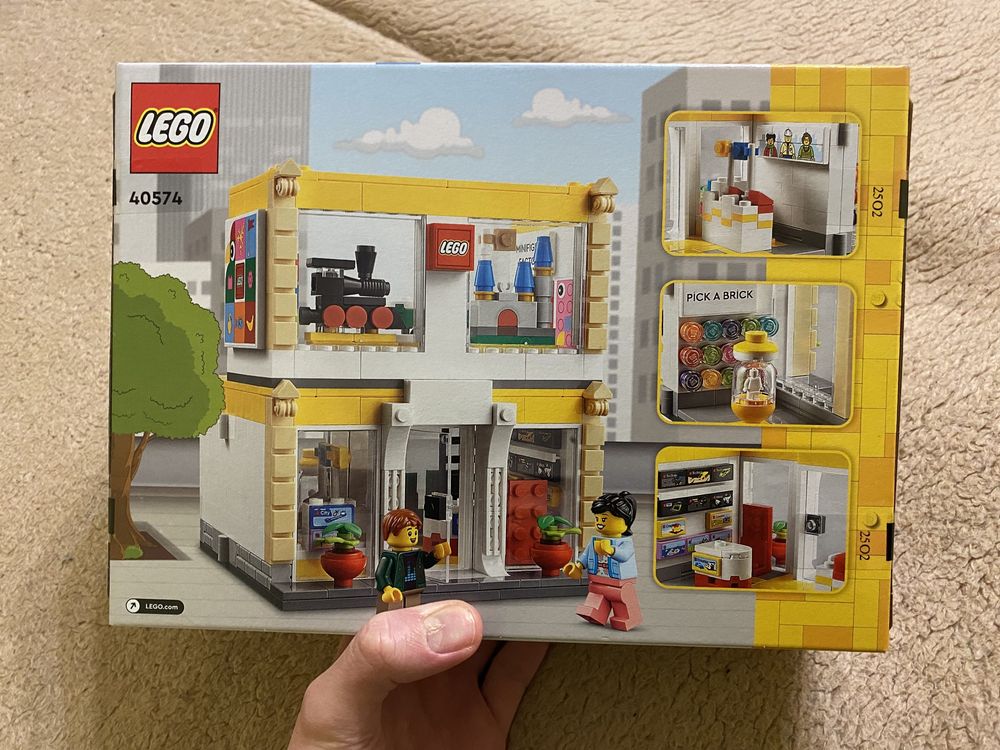 Конструктор Lego 40574 Фірмовий магазин LEGO