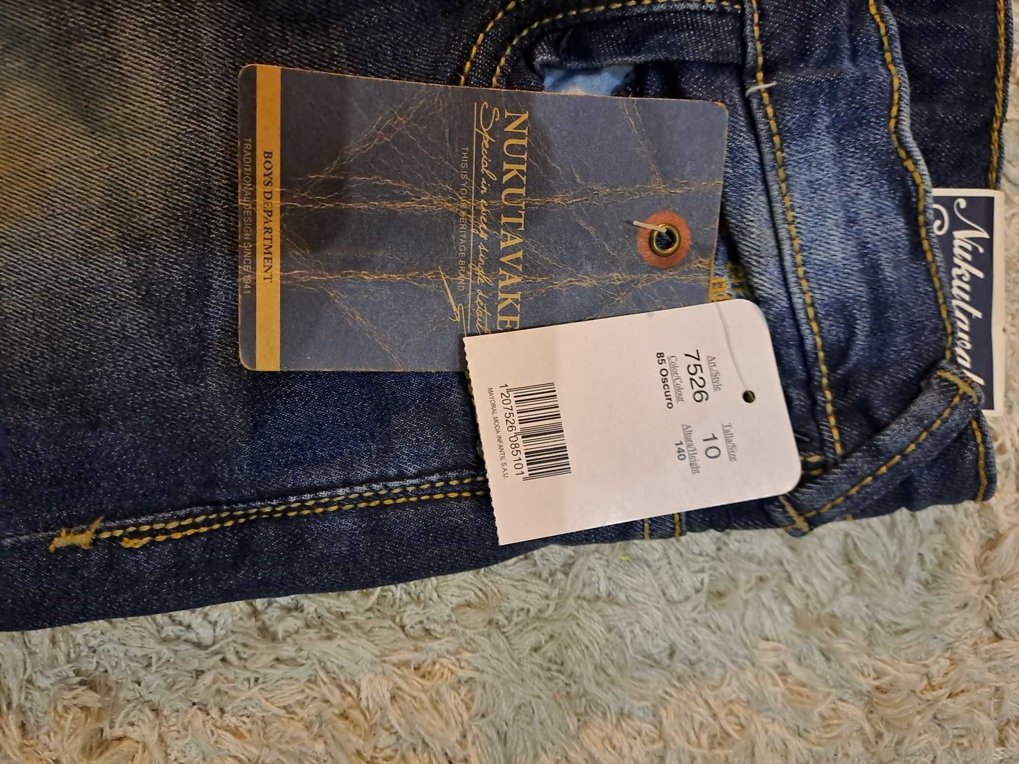 Продаються джинси  Mayoral (нові)