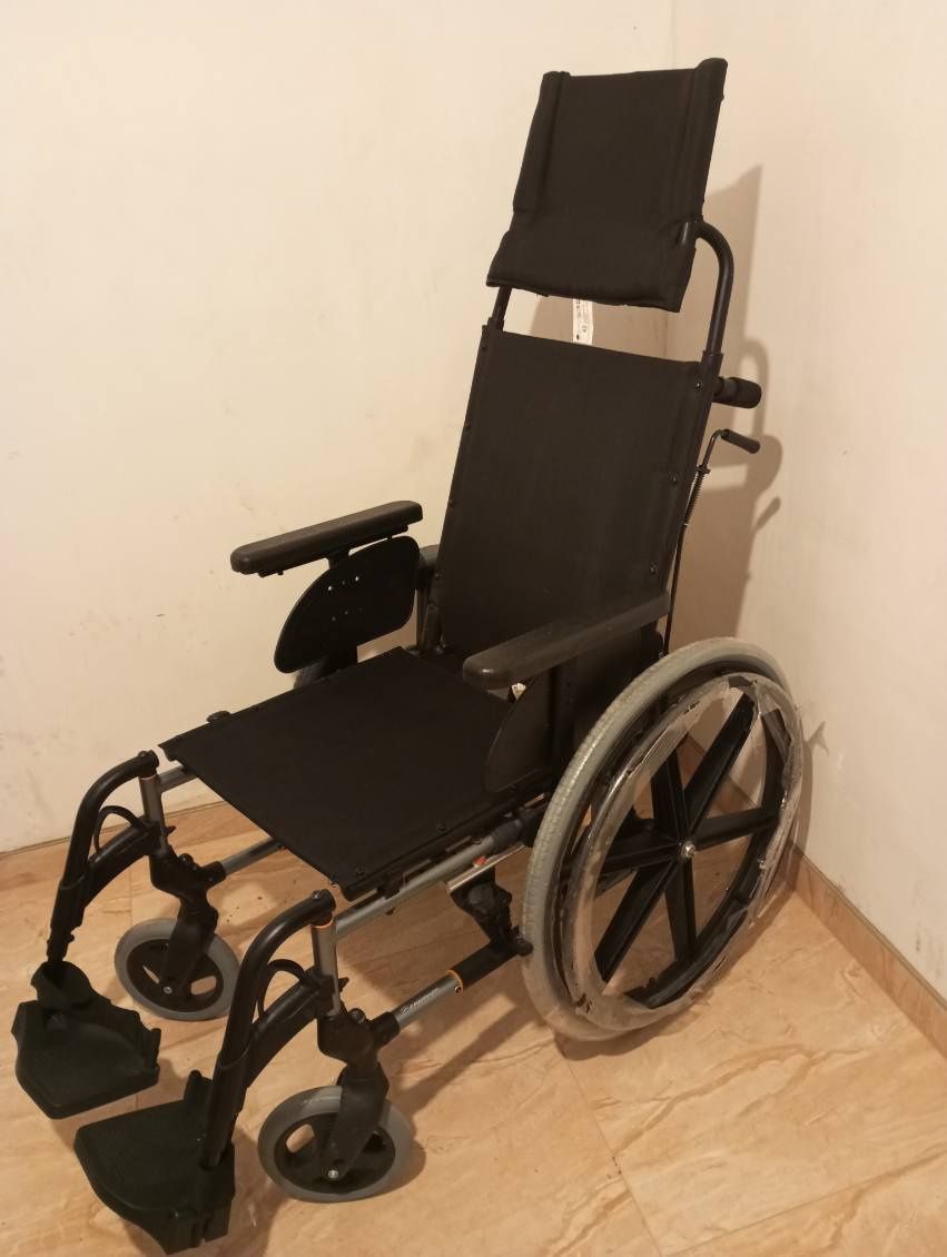 Nowy wózek inwalidzki