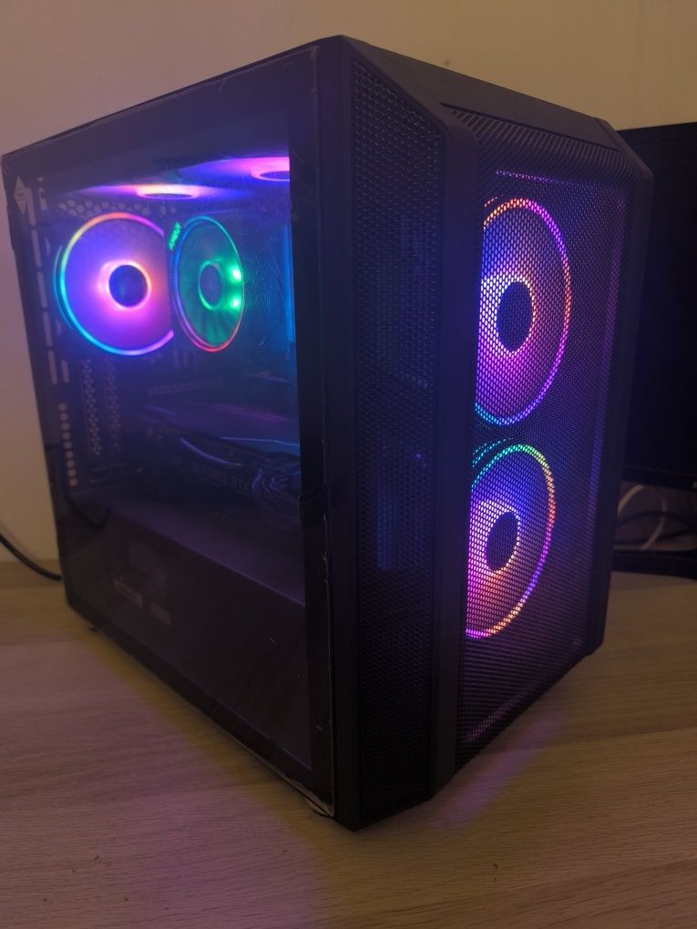 PC Gaming (R5 5600G/16 GB DDR4/RTX2070 Super/512GB NVMe)
