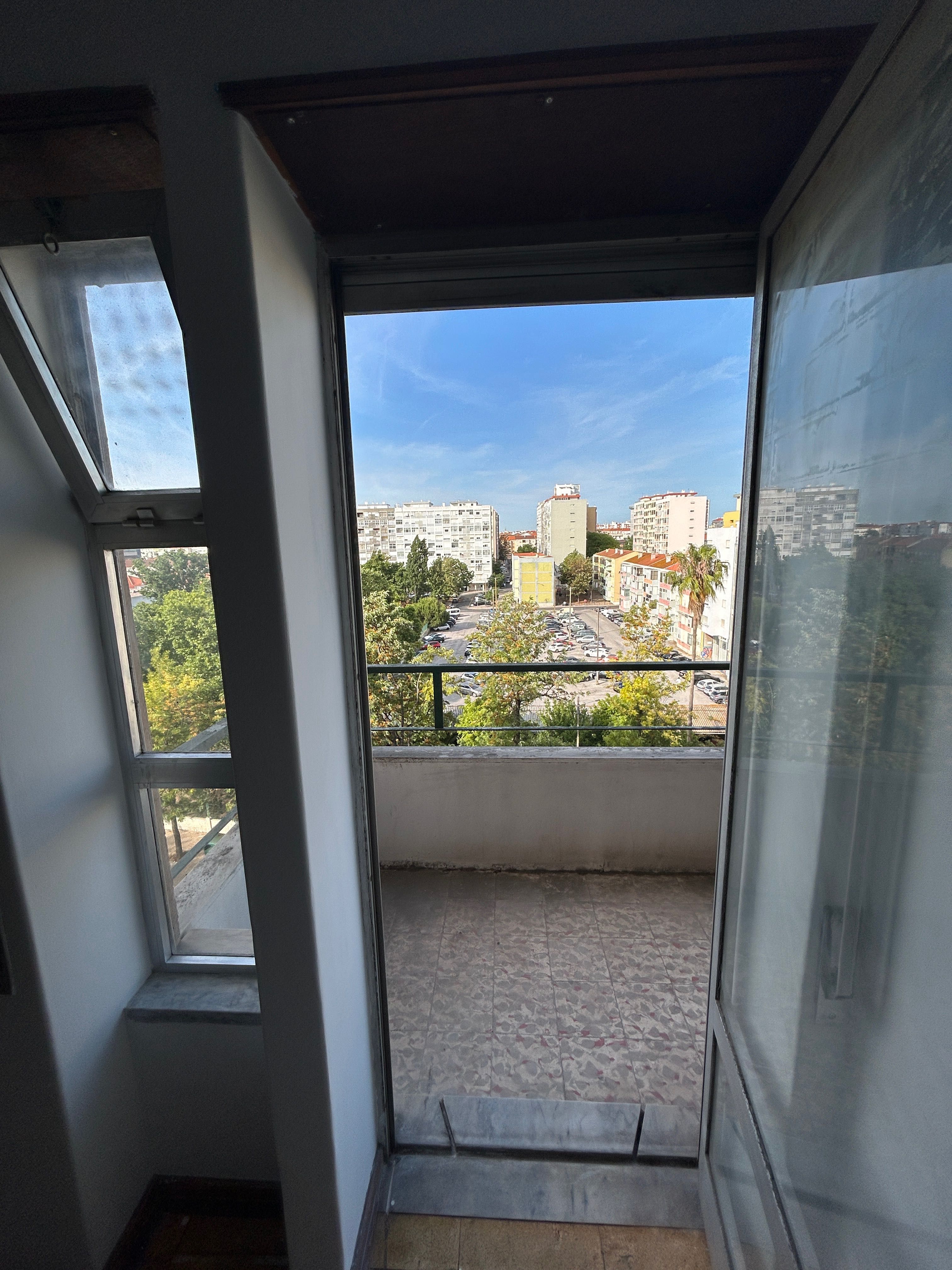 Quarto para Alugar no Barreiro – Despesas Incluídas