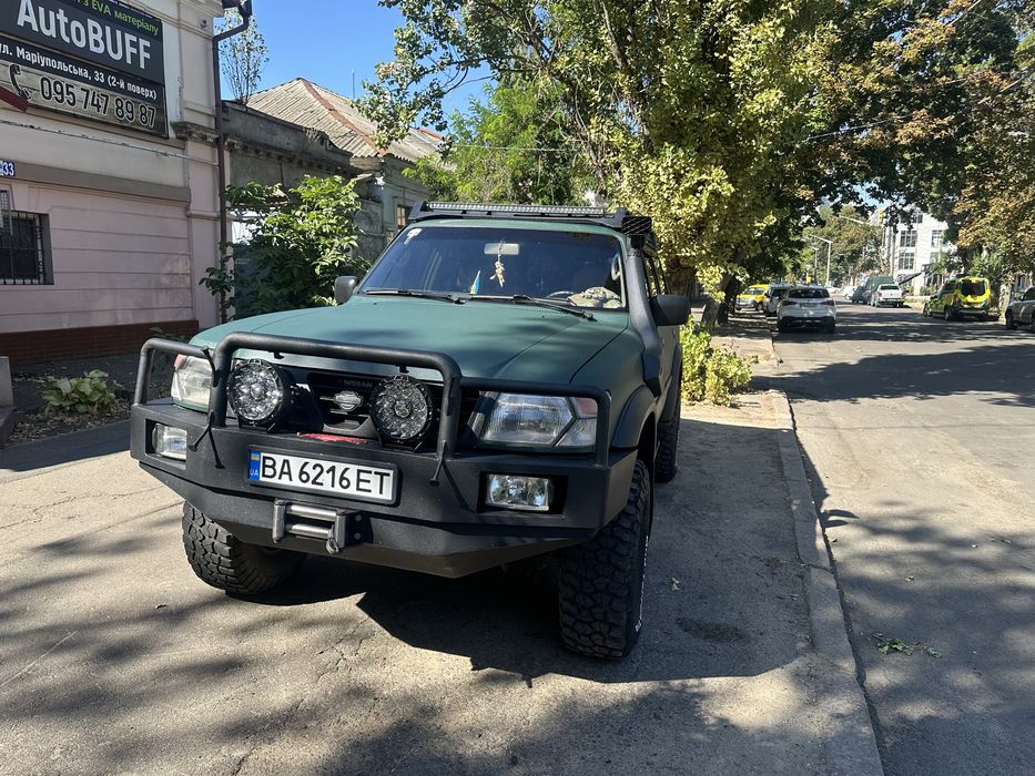Продам Nissan Patrol Y61 4.2 дизель