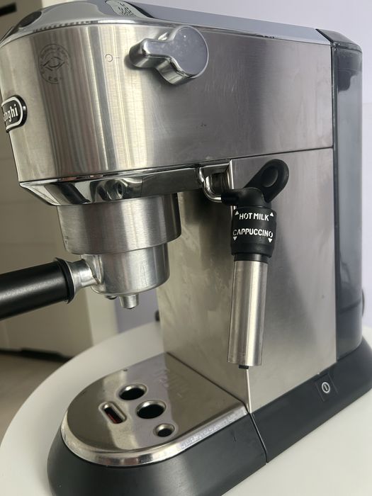 Ekspres do kawy DeLonghi EC685, stan bardzo dobry