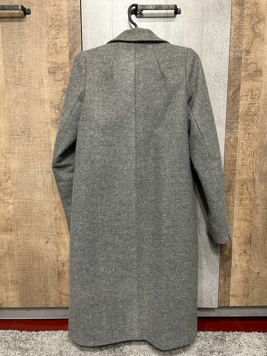 Жіноче сіре пальто на осінь/зиму