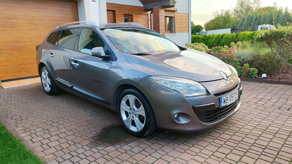 Renault Megane 1.6 benzyna bogate wyposażenie