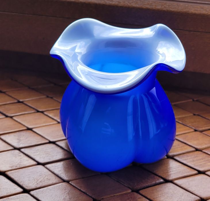 Mały wazon jak osiołek