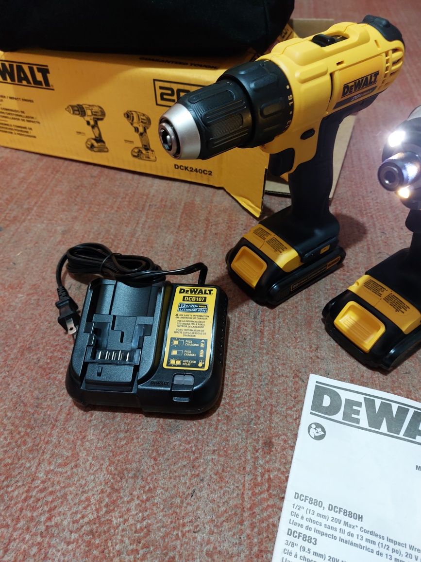 Шурупокрут, та гайковерт DEWALT 20V