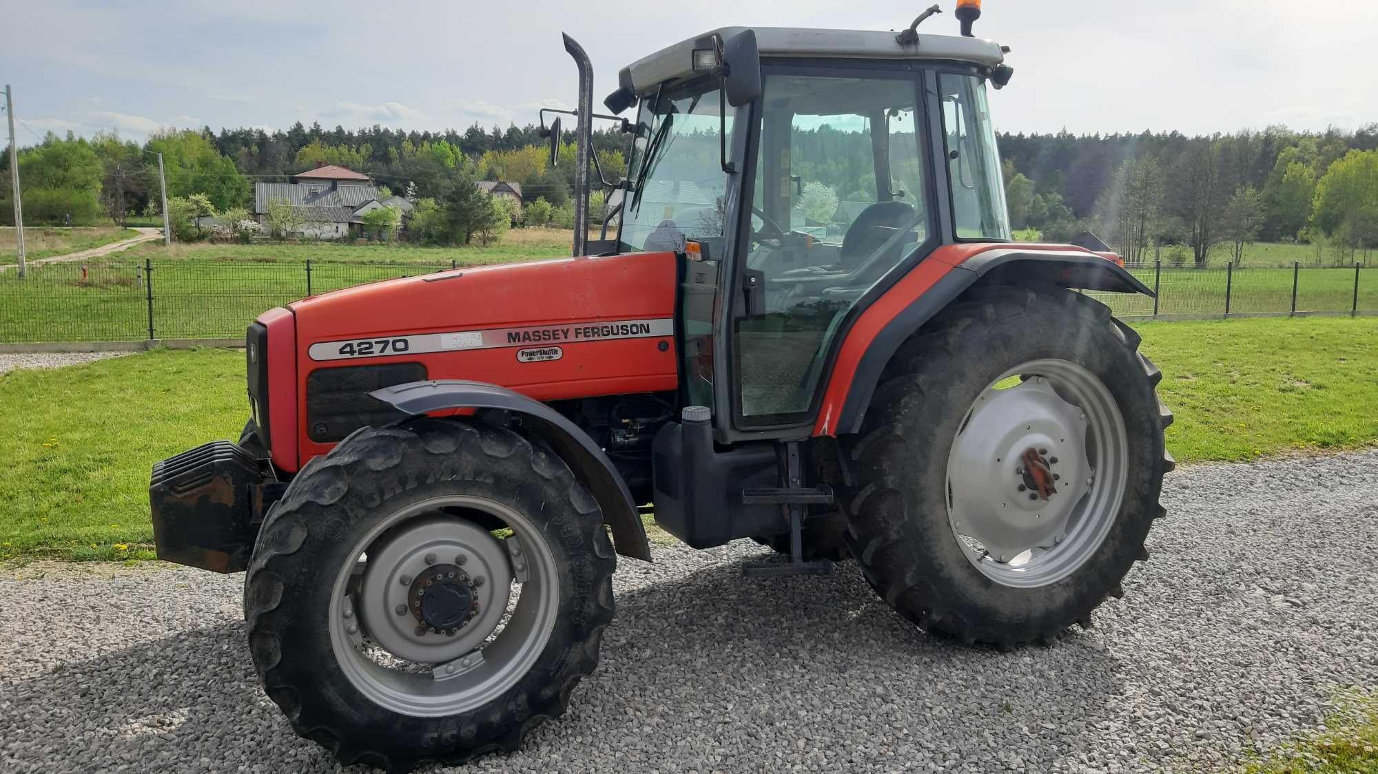 Ciągnik rolniczy Massey Ferguson 4270 ,110 km manual 4x4 , 5500 mth!!!