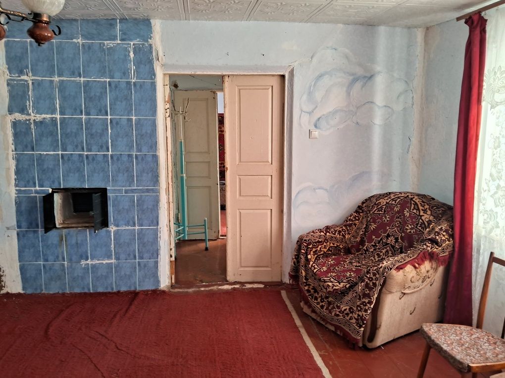Будинок з садом та городом