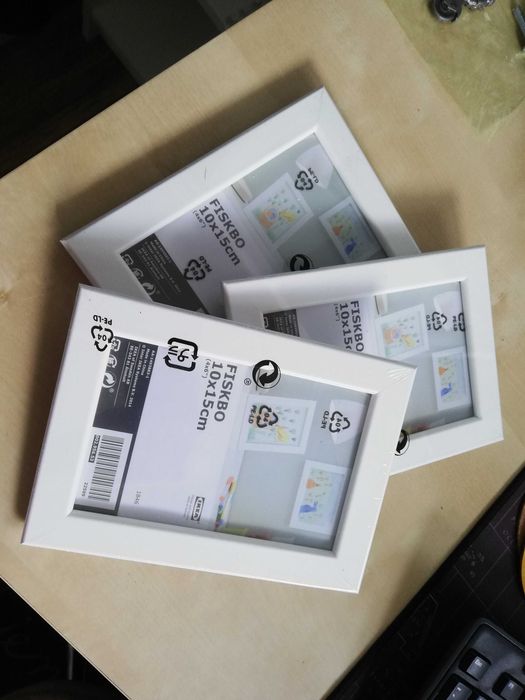 Ramki do zdjęć Ikea Fiskbo 10x15cm 3 szt