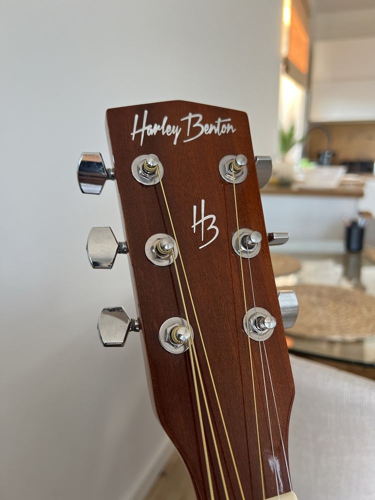 Harley Benton gitara elektroakustyczna + wzmacniacz + akcesoria