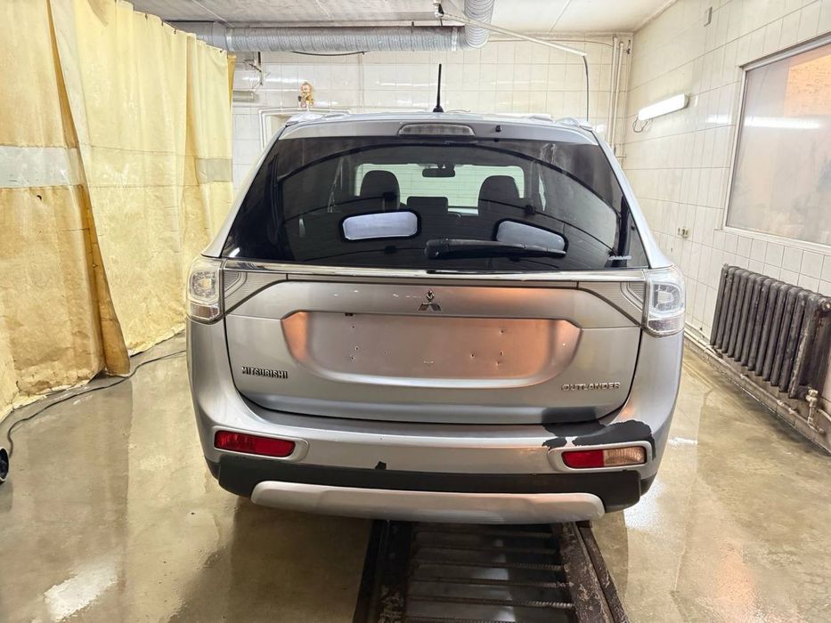 Mitsubishi outlander 2015