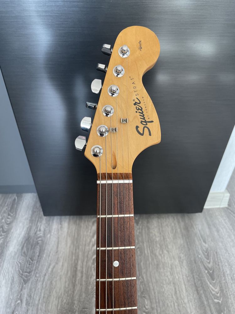 Електрогітара Fender Squier Affinity Stratocaster Green