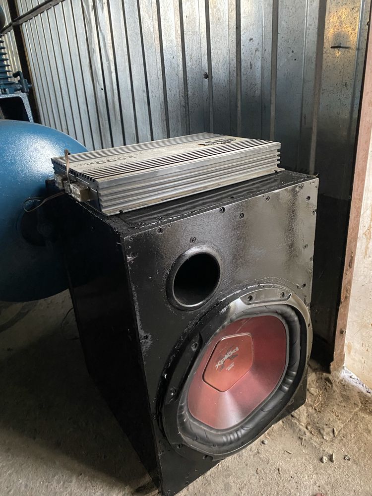 subwoofer samochodowy Skrzynia Basowa Wzmak 2500W Samochodowe 1200W