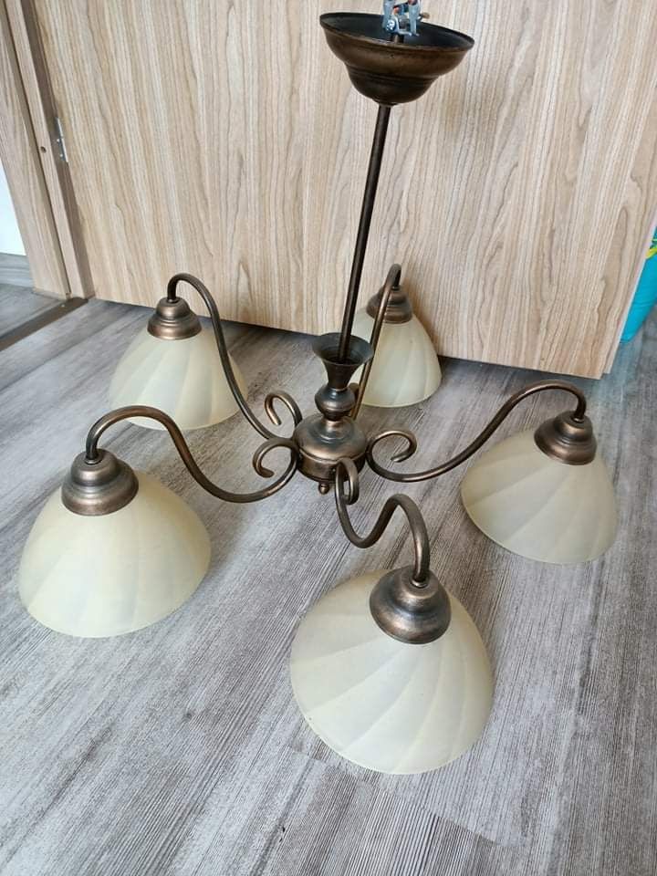 Lampa sufitowa - żyrandol na 3 żarówki oraz 5 żarówek