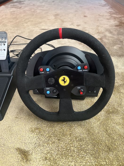 Volante Thrustmaster T300 Ferrari Integral Alcantra Edition Ps4/Ps3/Pc