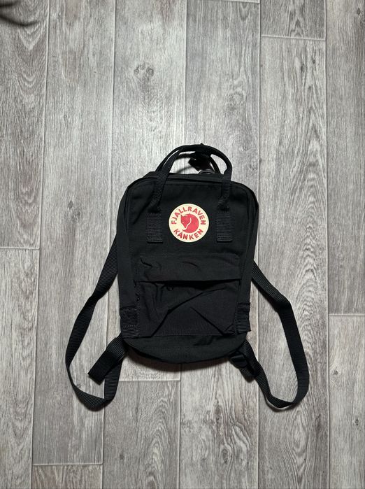 Рюкзак Fjallraven Kanken Mini Black Backback