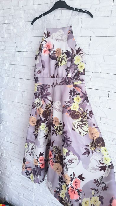 Przepiekna sukienka midi L